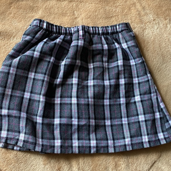 ZOEY - PLEATED PLAID SKIRT - Picture 2 of 4